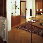 غولنر فندق 4*