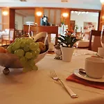 غولنر فندق غراتس