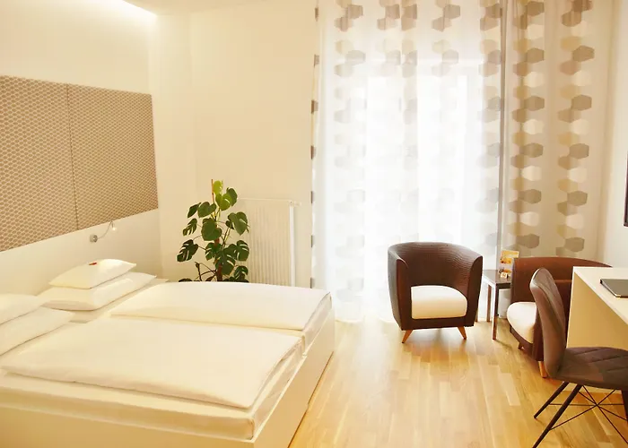 Отель Gollner 4*